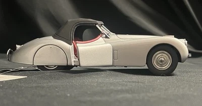 Franklin Mint Precision Models 1952 Jaguar XK 120 1:24 Silver Convertible No Box - Image 1 of 4