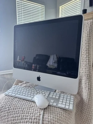 Apple iMac A1224 20" de escritorio - MB323LL/A (principios de 2008) Foto 1 de 4