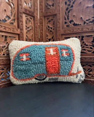 NUEVO remolque cámper de lana enganchado a mano nuevo sin etiquetas verano viaje por carretera viaje lindo Foto 1 de 3