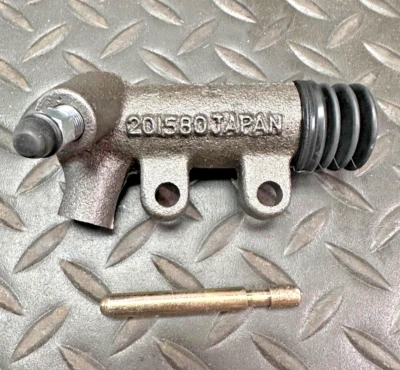 Подчиненный цилиндр сцепления Fujimota — 31470-10010/PJF123 — для Toyota Tercel & Paseo - Изображение 1 из 4