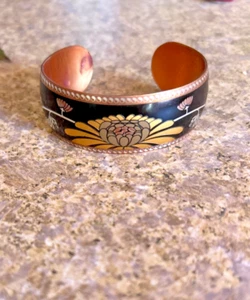 Copper Cuff Bracelet Vtg Etched Flower Black Enamel Tapered Damascene - Picture 1 of 4