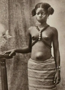 SIERRA LEONE MENDI GIRL TRIBAL SCARIFICATION W. AFRICA COWRIE BEADS RPPC PHOTO - Picture 1 of 3