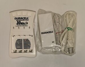 Duracell Rechargeable Accu CEF90NC White 30 Minute AAA Battery Charger