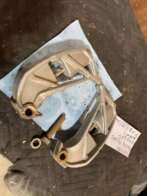 2006 Polaris RMK 600 ski steering knuckle spindles right left set 025 - Image 1 of 4