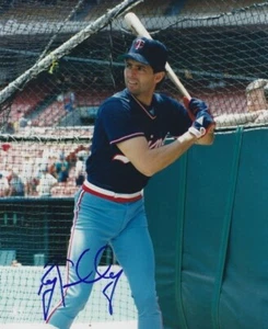 Signed  8x10 Roy Smalley Minnesota Twins Autographed photo w/COA - Picture 1 of 1