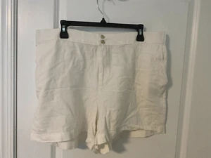 Liz Claiborne Solid White Linen Blend Button Close Shorts Size 18 - Picture 1 of 4