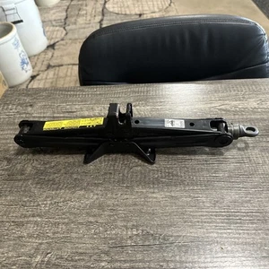 2004-2009 Toyota Prius OEM Scissor Jack - Bild 1 von 3