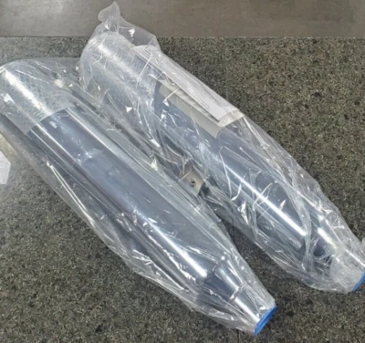 OEM Indian Escape Slip-On 50 ST Cromo - SCOUT - 2880876-156 Foto 1 de 4