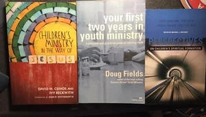Lot of 3 Youth Ministry Books - Picture 1 of 8