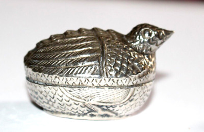 Vintage Silver Box. Bird. For Nutmeg? • 30£