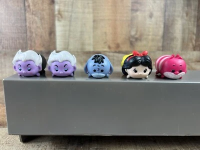 Lote de 5 mini figuras de vinilo Disney Tsum Tsum ursula blanco como la nieve Eeyore Cheshire Foto 1 de 4