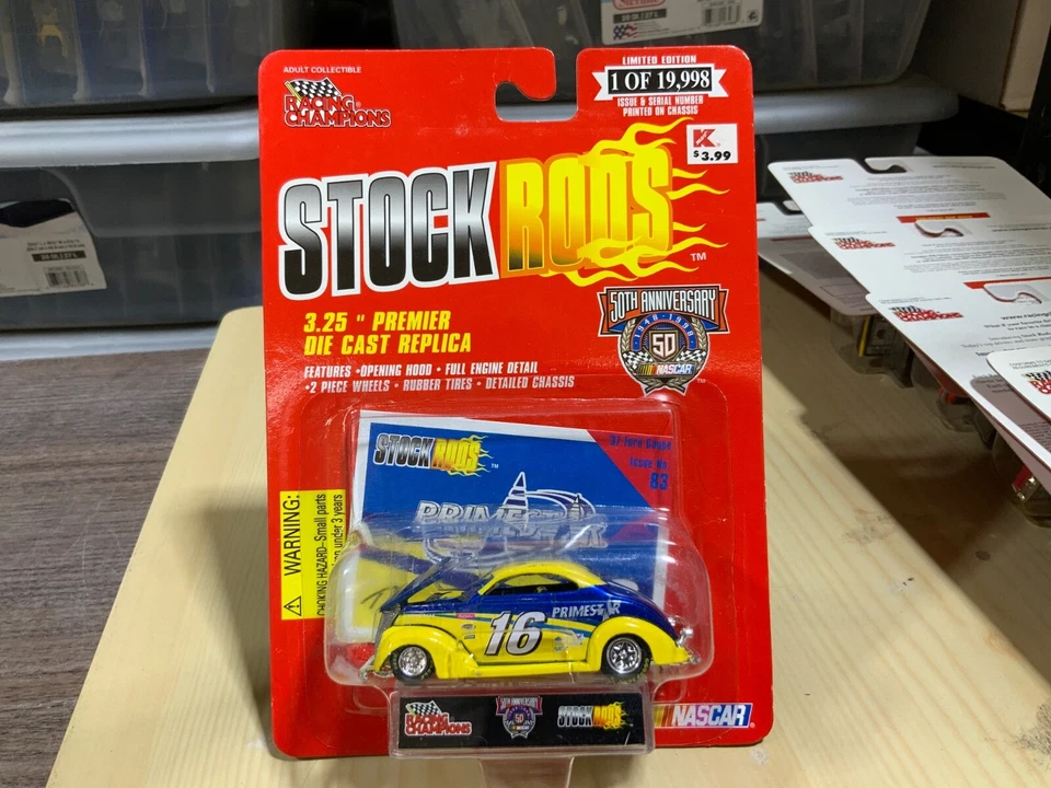 RACING CHAMPIONS STOCK RODS '37 FORD COUPÉ 16 PRIMESTAR - Image 1 of 1