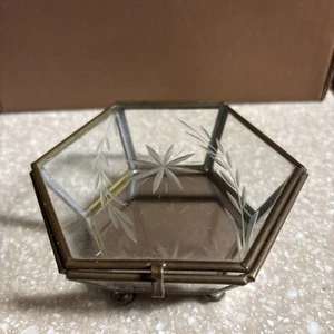 Vtg Brass & Clear Glass Etched Display Case Trinket Box - Picture 1 of 8