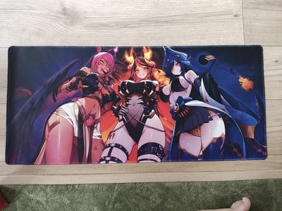 Alfombrilla de escritorio para mousepad BOSS RUSH tazas Waifu para jugadores - Sinder, Trickywi y Viena Foto 1 de 3