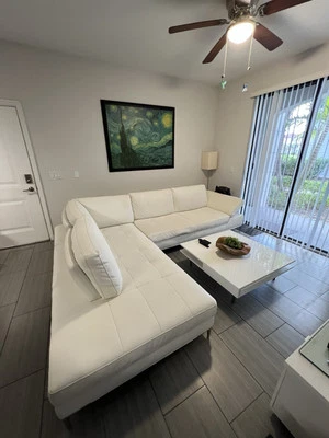 Sofá cama futón interior Foto 1 de 2