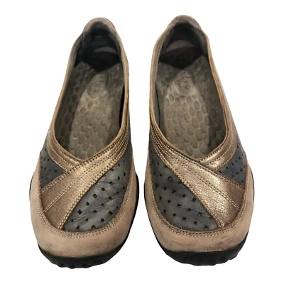 Clarks Privo Mujer Talla 7M Cuero Gris y Tostado Usado en Excelente Condición Foto 1 de 4