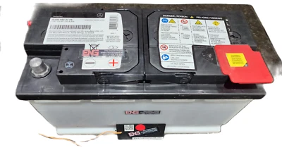 BATE DE ARRANQUE PRIMARIO MERCEDES-AMG GRANDE 100 AMPERIOS A0009823308 OEM/NUEVO. 2023-24 ENG Foto 1 de 4