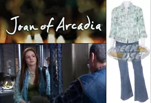 Joan of Arcadia (TV) - Joans Outfit (Amber Tamblyn) Leinwand getragen mit Echtheitszertifikat - Bild 1 von 12