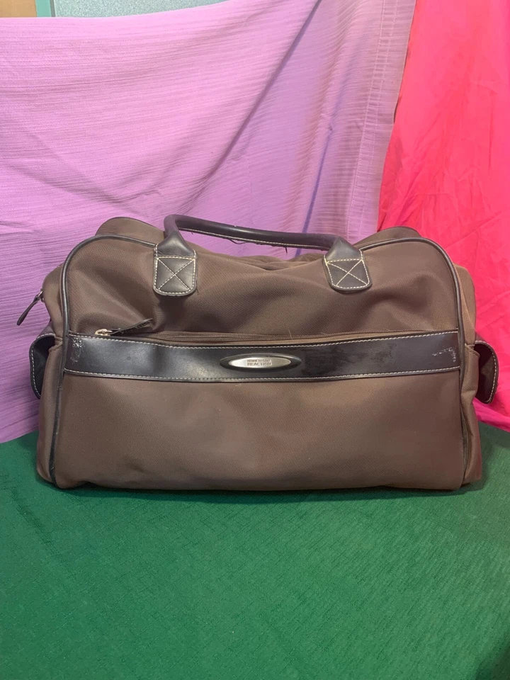 Kenneth Cole 反应棕色旅行包时尚耐用手提包 — 第 1/4 张图片