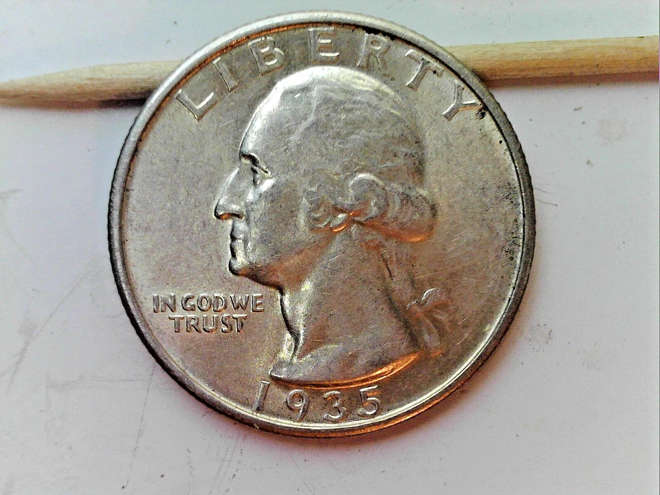 1935 S Washington Quarter. - Image 1 of 2