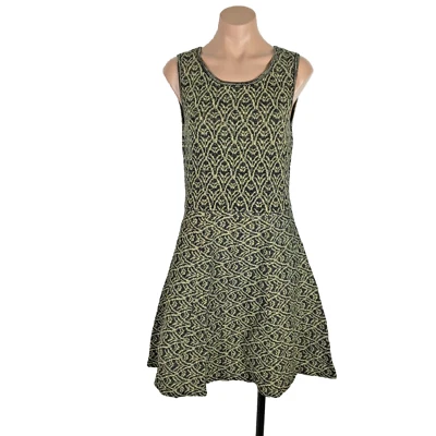 NUEVO CON ETIQUETAS $253 *ALI RO* MINI VESTIDO NEGRO DORADO METÁLICO ESTAMPADO DAMASCO sin mangas línea A L Foto 1 de 4