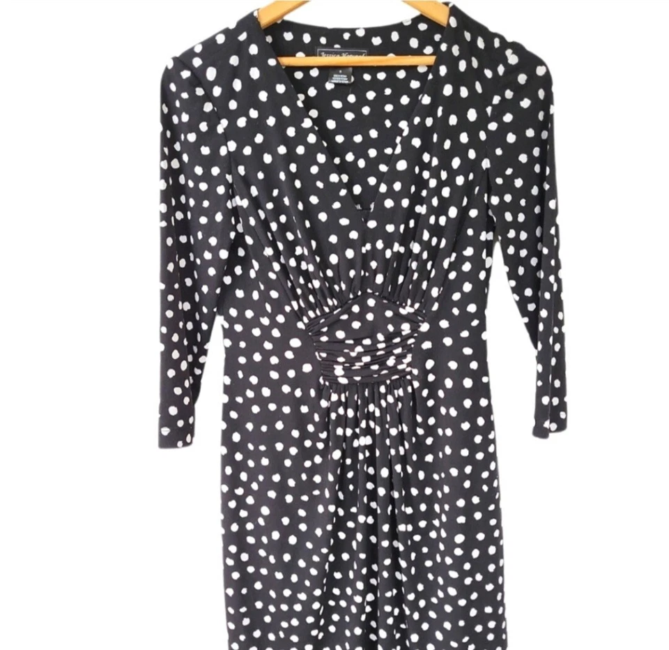 Vestido Jessica Howard blanco y negro a lunares hasta la rodilla talla 6 Foto 1 de 4