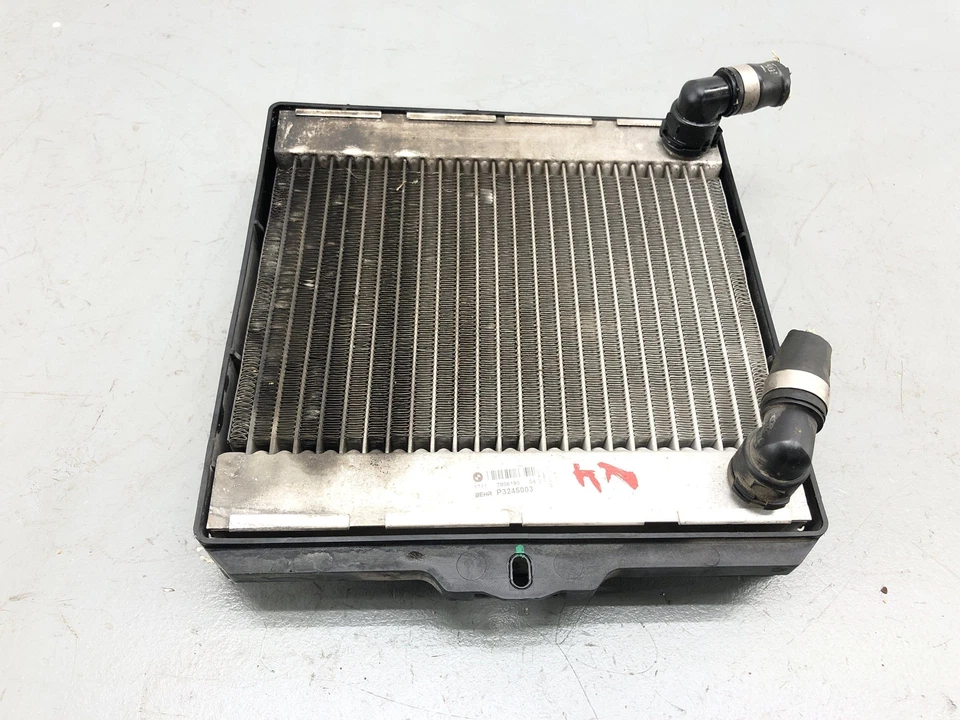 Radiador auxiliar dianteiro esquerdo BMW M4 2015-2020 FABRICANTE DE EQUIPAMENTO ORIGINAL - Imagem 1 de 4