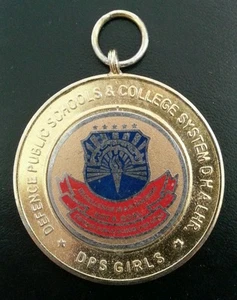 PAKISTAN DEFENCE PUBLIC SCHOOL GIRLS LAHORE MEDAL 35.78 GRAMS 46.35 MM! - Picture 1 of 2