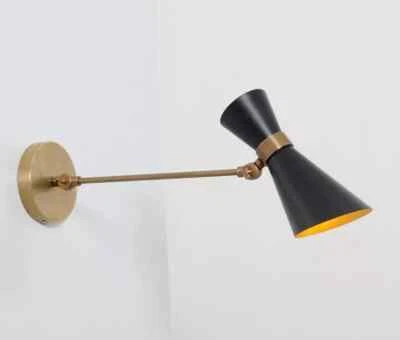 Lámpara de pared de latón hecha a mano de inspiración vintage SCICCOSO, lámpara de pared hecha a mano Foto 1 de 4