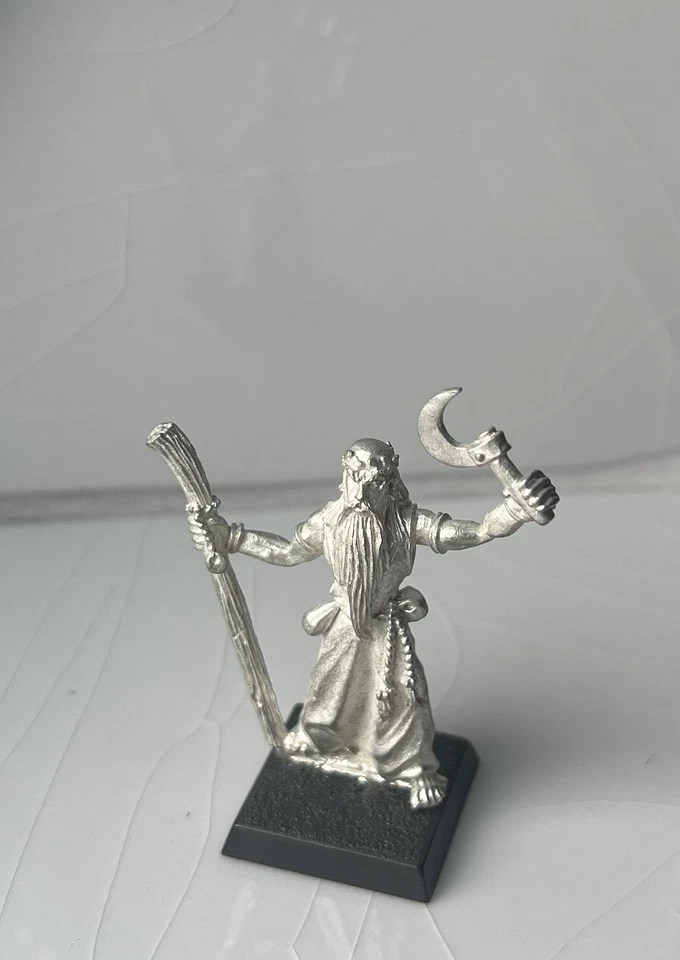 Warhammer Fantasy Dogs of War Giants of Albion Hengus el Druida - Metal raro Fuera de existencia Foto 1 de 4