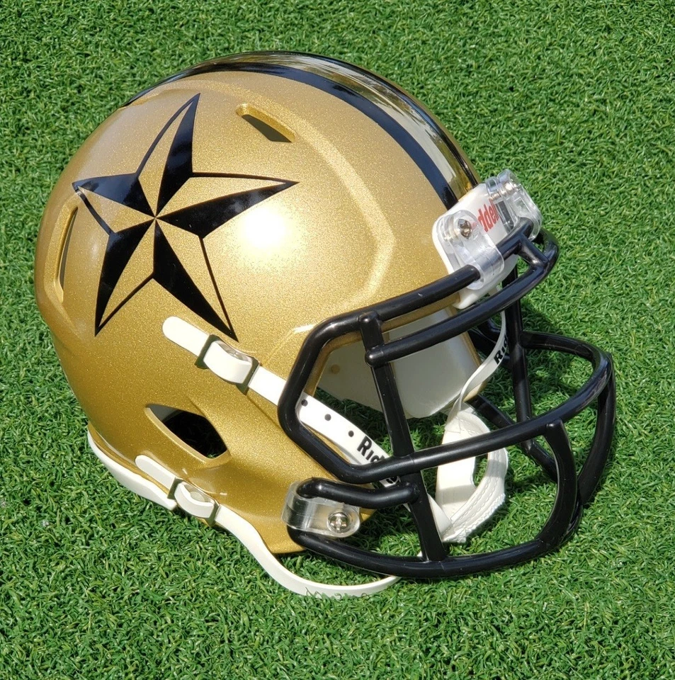 MINI CASCO DE FÚTBOL AMERICANO TEXAS STATE BOBCATS 2025 DORADO "ESTRELLA" DETALLES NEGROS Foto 1 de 1