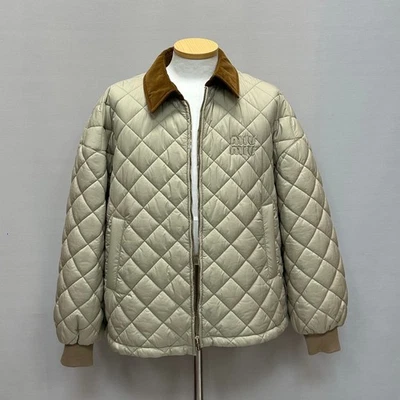 Miu Miu 标志布贴绗缝夹克 105 137582584 — 第 1/4 张图片