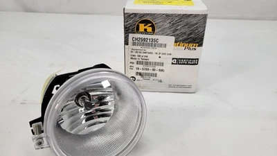 New For 2007-2010 Chrysler 300 Fog Light Front Right or Left CH2592135C - Image 1 of 4