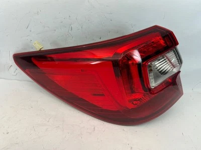 Luz trasera izquierda conductor Subaru Outback 2015-2019 Foto 1 de 4