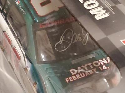 DALE EARNHARDT JR. 2008 Gatorade Dual Win WINNING MOMENTS 1/24 NASCAR DIECAST  - Image 1 of 4