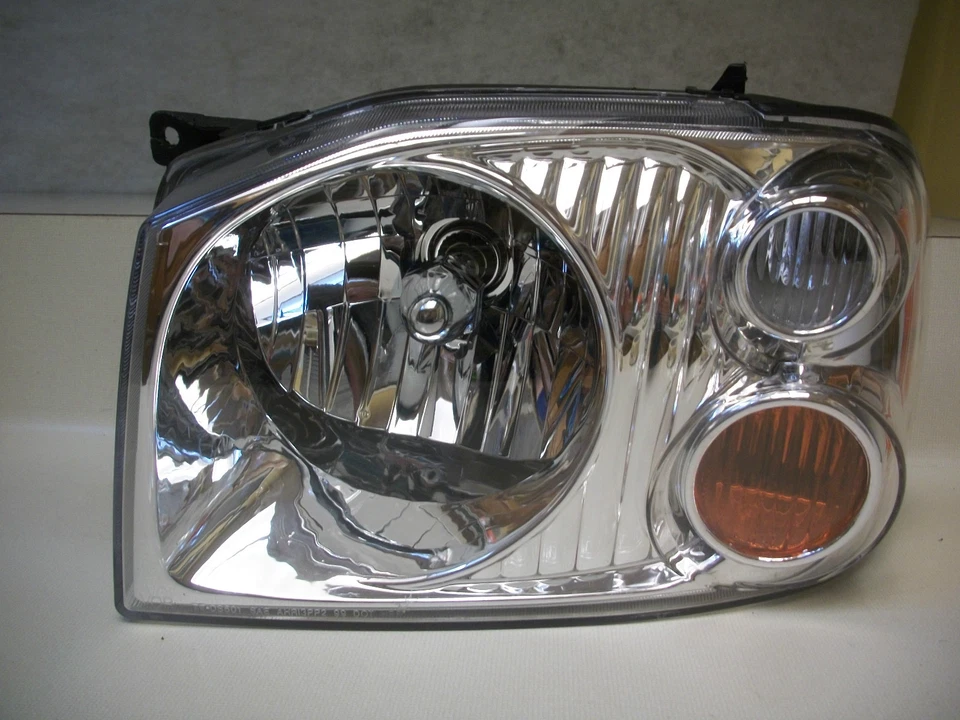 SE ADAPTA A NISSAN FRONTIER 01 02 03 04 FARO OJOS DE ÁGUILA LH Foto 1 de 4
