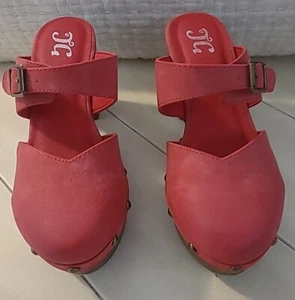 JC Journee Red Faux Leather Platform Studded Clog Mules Womens Size 6 - Picture 1 of 9