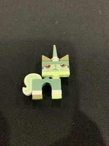 Genuine Lego Movie Unikitty QUEASY KITTY RARE Sick Face Metalbeard's Sea Cow - Picture 1 of 3
