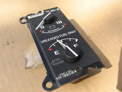 👉92-96 FORD TRUCK F150 F250 BRONCO TABLERO PANEL DE INSTRUMENTOS MEDIDOR--COMBUSTIBLE-GAS-BATERÍA Foto 1 de 4