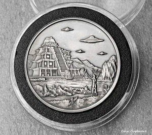 2 oz - .999 Silbermedaille - UFOs über Tenochtitlan gealtertes Finish mit Kapsel - Bild 1 von 3