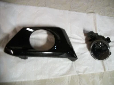 2019-2022 NISSAN ALTIMA DRIVER SIDE FOG LIGHT AND BEZEL LAMP NUMBER OEM 90081344 - Image 1 of 4