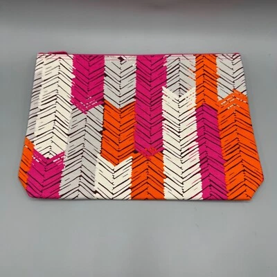 Thirty-One 大号拉链袋 FEATHER 雪佛龙停产图案全新阅读 — 第 1/4 张图片