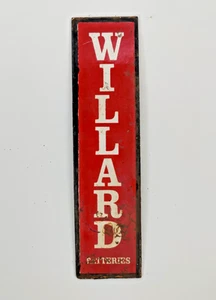 VINTAGE WILLARD BATTERIES DOOR PUSH PORCELAIN ENAMEL N METAL SIGN SIZE 8" x 2" - Picture 1 of 6