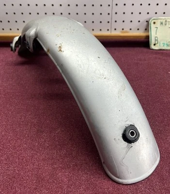 Guardabarros delantero Yamaha AT2 AT3 CT3 1972 1973 OEM -- 248-21510-00-35 Foto 1 de 4