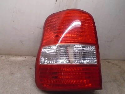 Luz trasera izquierda del lado del conductor Kia Sedona 2003-2005 Foto 1 de 4