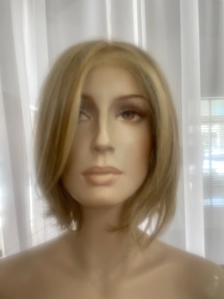 Peluca completa atada a mano Upstage Foto 1 de 1