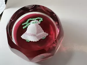 Vantage Perthshire Christmas Bells Glass Paperweight 1977 singed - Picture 1 of 20