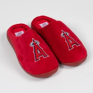 LA ANGELS RED CHRISTMAS SLIPPERS SGA 6/10/23 BRAND NEW UNUSED MENS SIZE 9-11 - Picture 1 of 1