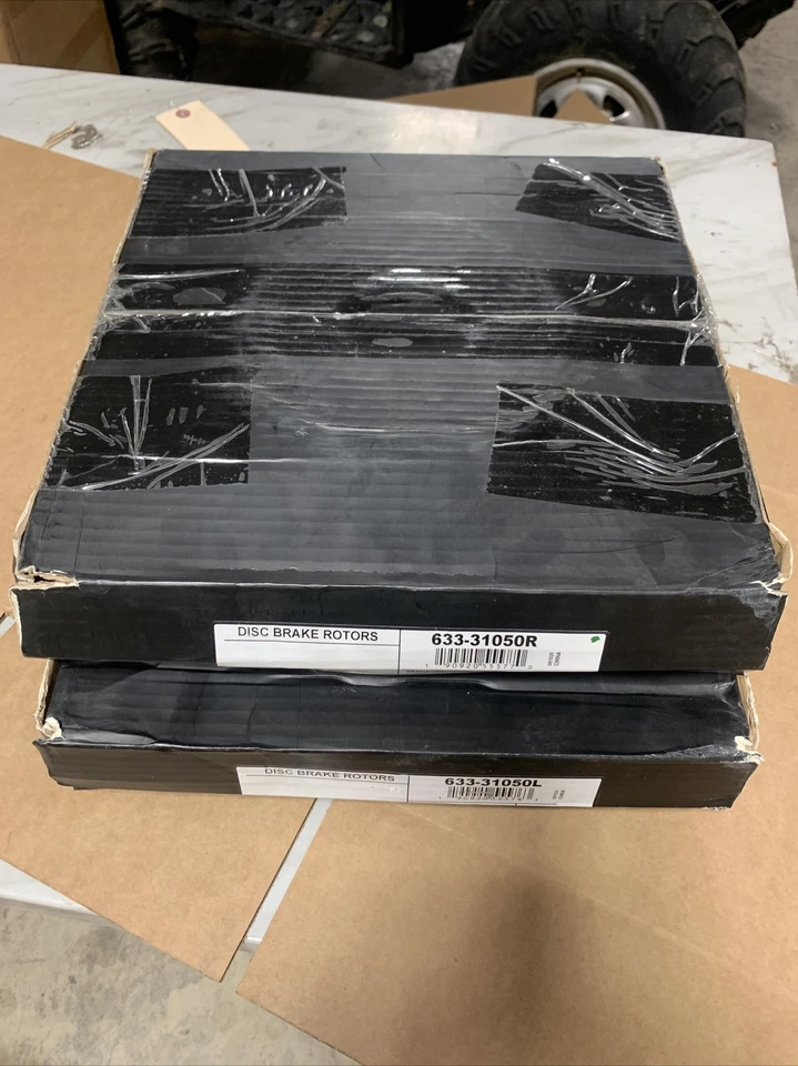 Rotores de freio traseiros pretos perfurados e entalhados DFC esquerda e direita para 2001-2006 BMW M3 - Imagem 1 de 4