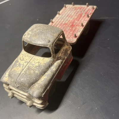 Camión de plataforma plana vintage Hubley 494 497 Kiddie de metal fundido a presión para aves de corral  Foto 1 de 4